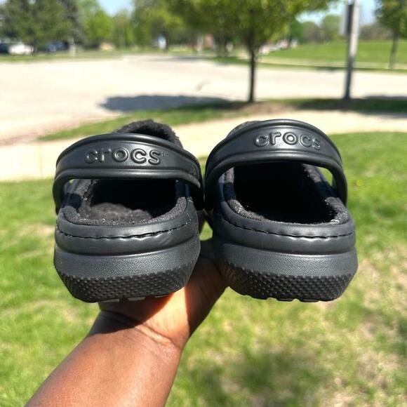 Crocs Classic‎ Lined Clogs With Charms Unisex Size M7 W9 Black Sandals - Picture 12 of 15